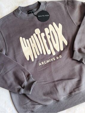 NWT white fox sweatshirt